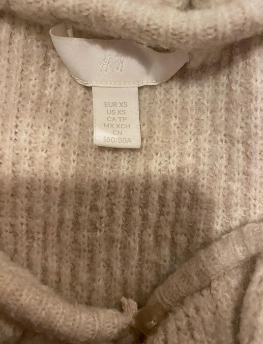 Beżowy sweter H&M z Falowanym Kołnierzykiem XS