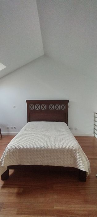 Cama madeira cerejeira Paços de Ferreira