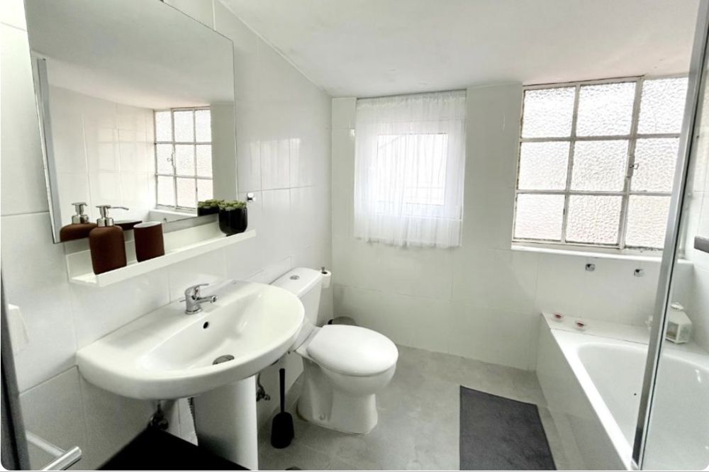 Suite / quartos / Para alugar em arroios
