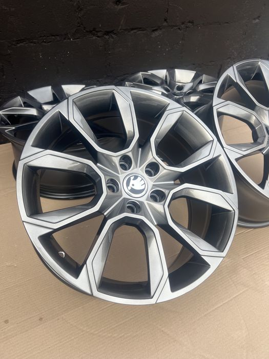 Диски р18 5/112 Ет44 8j dia57.1m Шкода Октавія, Кодіак, Суперб