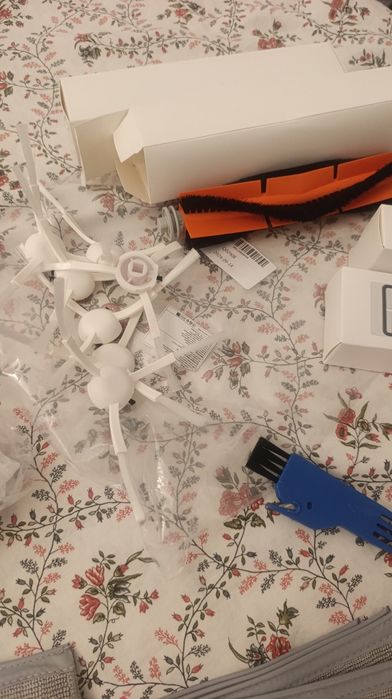 Aspirador Robô Dreame com Kit de Acessórios Extra