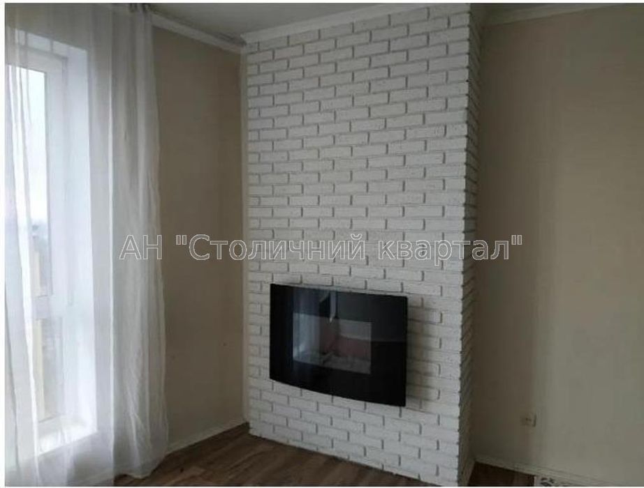 Голосеевский Моторный переулок 9а трекомнатная