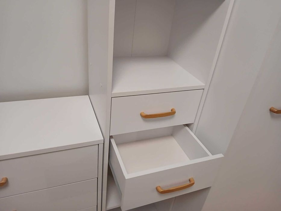 Zestaw: regał + komoda / biały mat / Black Red White