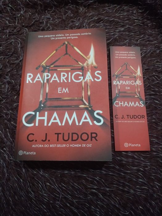 Raparigas em chamas. Portes incluídos