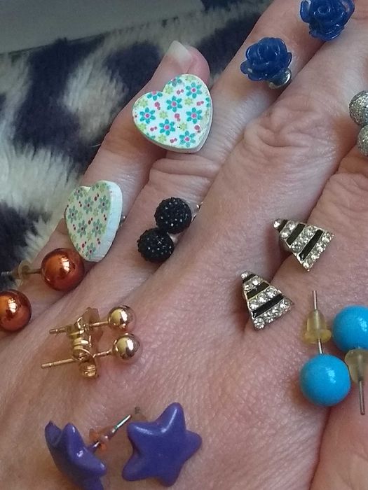 Kolczyki damskie wkrętki - 10 par.