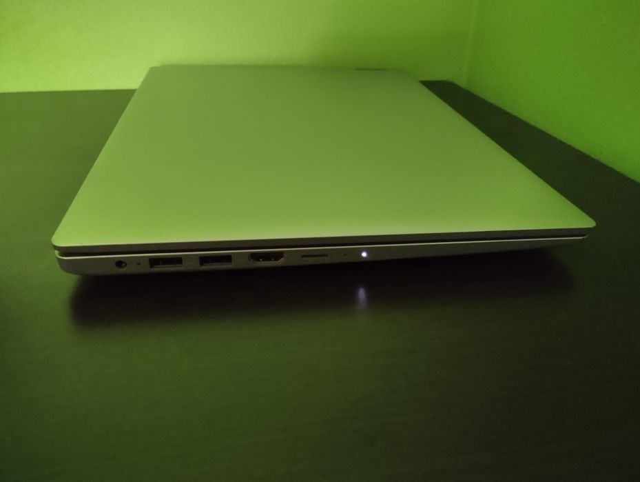 Laptop Lenovo + ładowarka