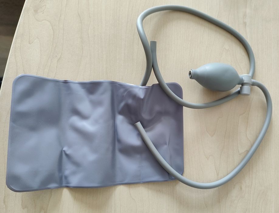 Камера с грушей для тонометра