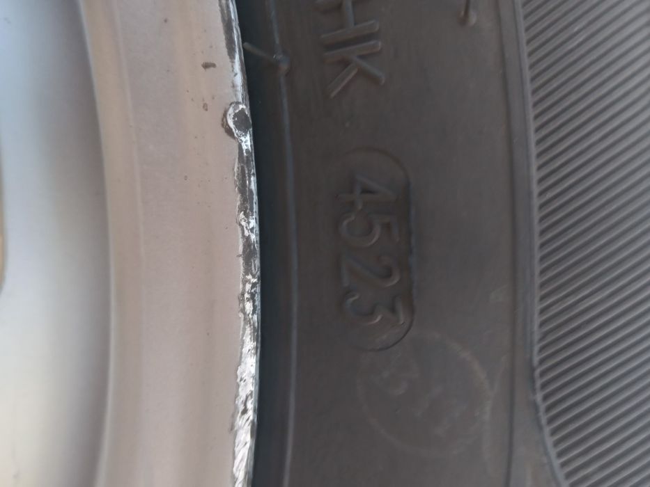 Продам диски з шинами