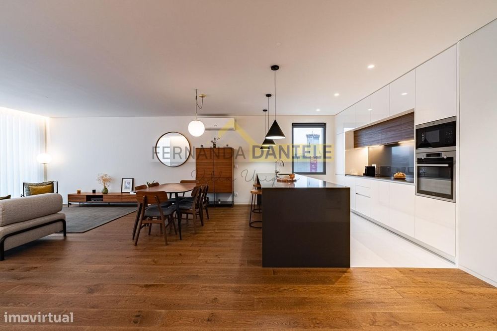 Apartamento T3 Novo com Varanda e Garagem – Varandas do Parque — S. João Da Madeira, Aveiro