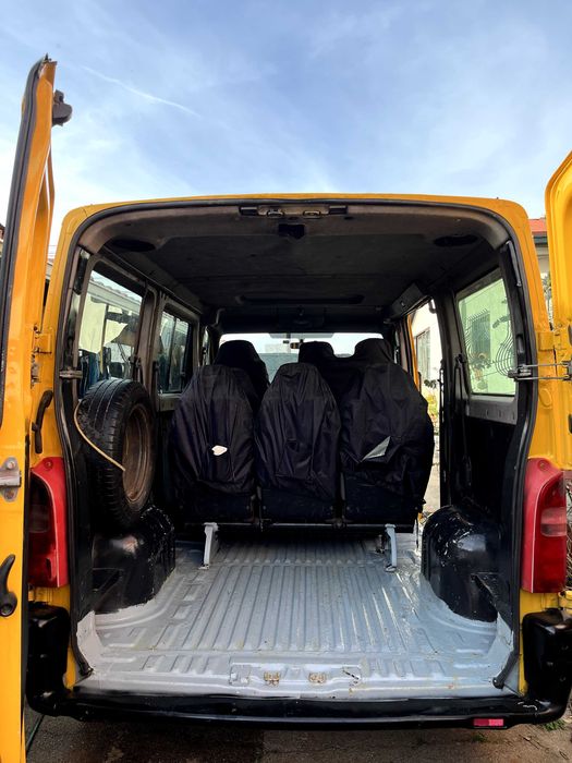 Renault Master 2.5D 1999 - 9 lugares