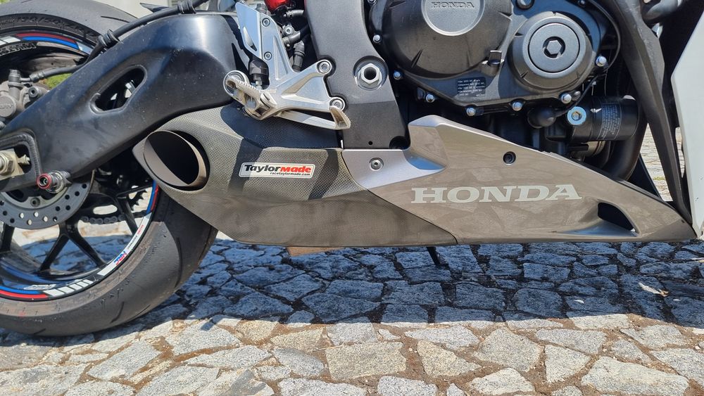 Honda cbr 1000 rr
