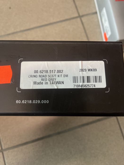 Sram Red tarcza + korba  SRAM CRING ROAD 5037T KIT DM RED GREY Uni