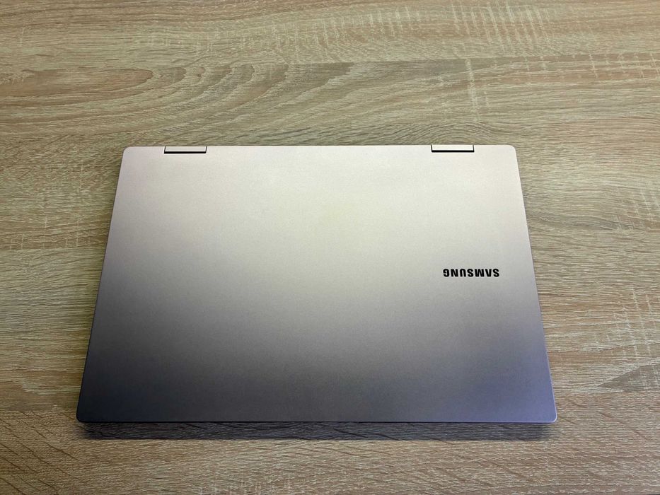 Samsung Galaxy Book Pro 13.3" FHD Intel Core i7-1165G7 2.80GHz 16GB 512GB SSD
