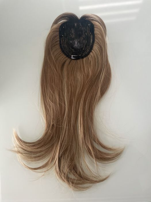 Topper ciepły blond z refleksami 55 cm