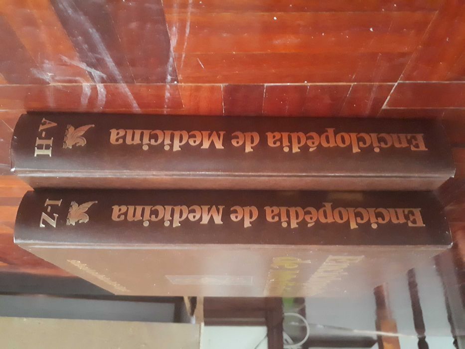 Enciclopédia de Medicina - 2 volumes