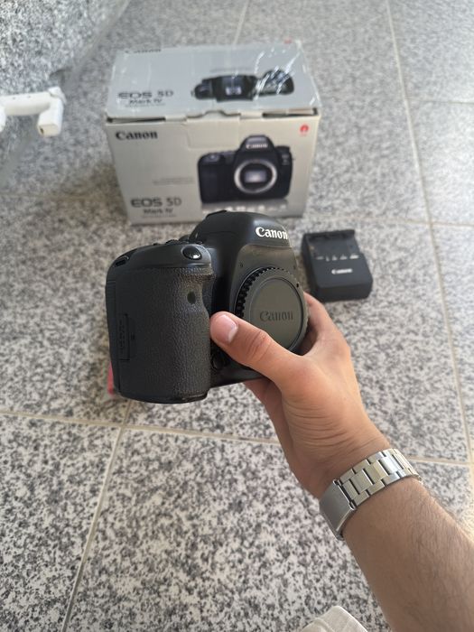 Canon EOS 5D Mark IV