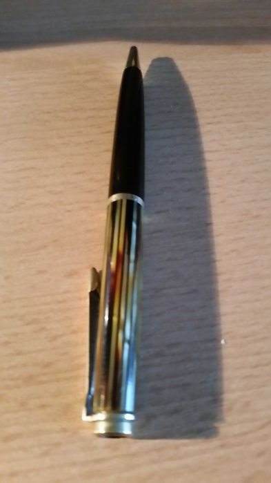 pelikan ołówek  brązowy