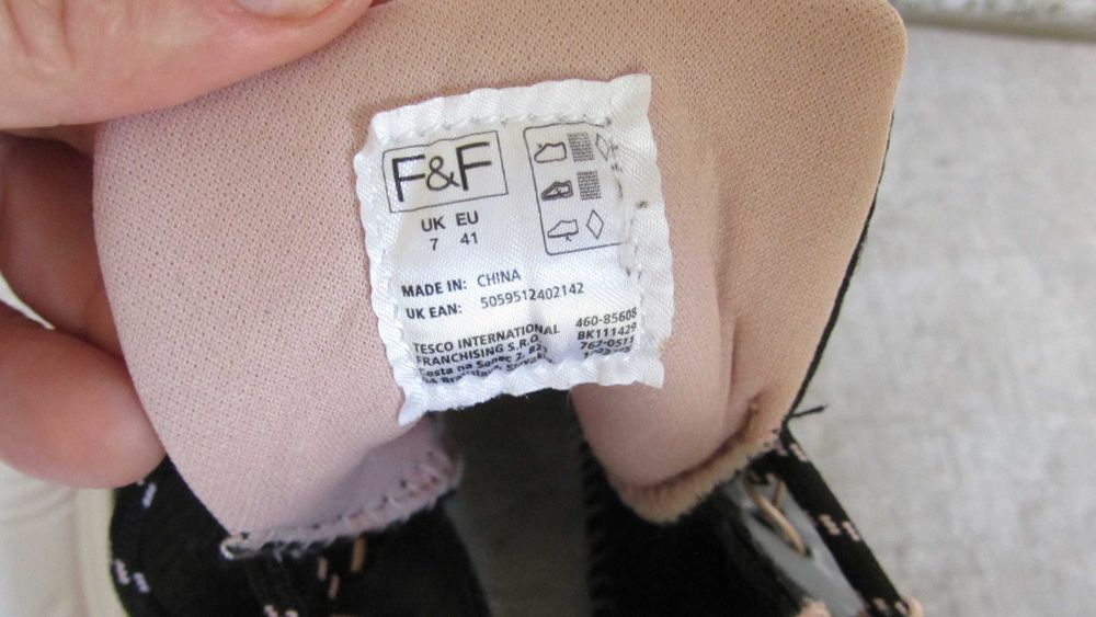 Кроссовки F&F. 41р. стелька 26,3 см