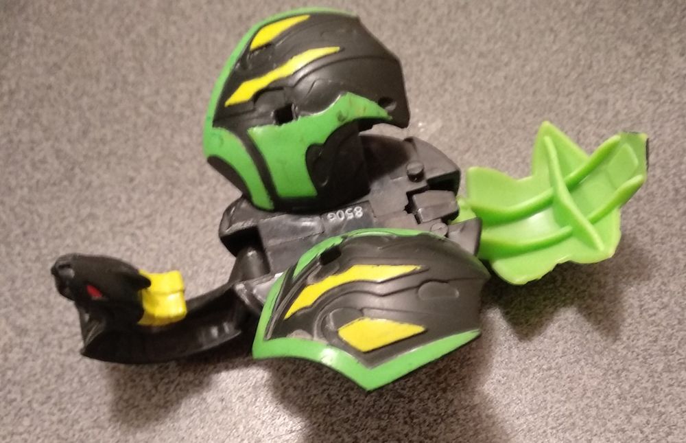 Бакуган Bakugan Dharak Darkus 
(McDonalds).