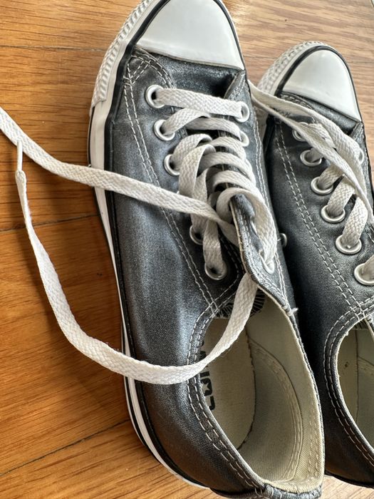 Tenis AllStar azul metalizado