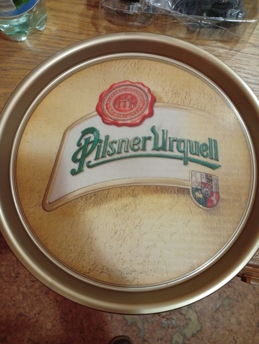 Szklanki do piwa Peroni Nastro Azzurro 6 szt 0.3l plus taca Pilsner