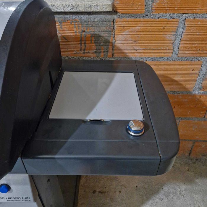 Churrasqueira a Gás BBQ 4 Series Classic LS Plus Campingaz