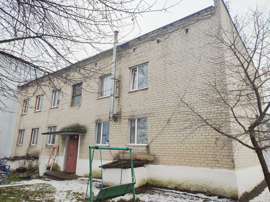 +3-кімнатна квартира з ремонтом + 2 сотки землі | 7 км від Рівного