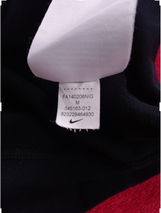 Czarna bluza nike