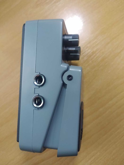 Продам педаль Behringer VD400