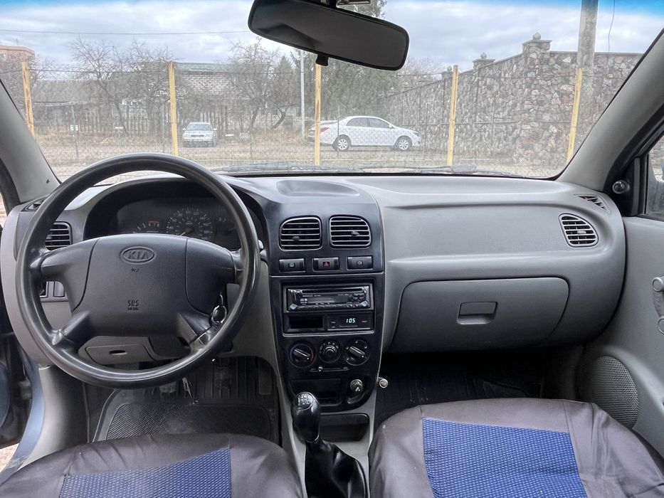 Продам KIA RIO 2002р