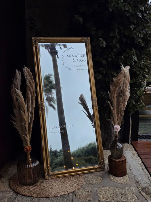 Jarras/garrafões de vidro e cestos para decoração