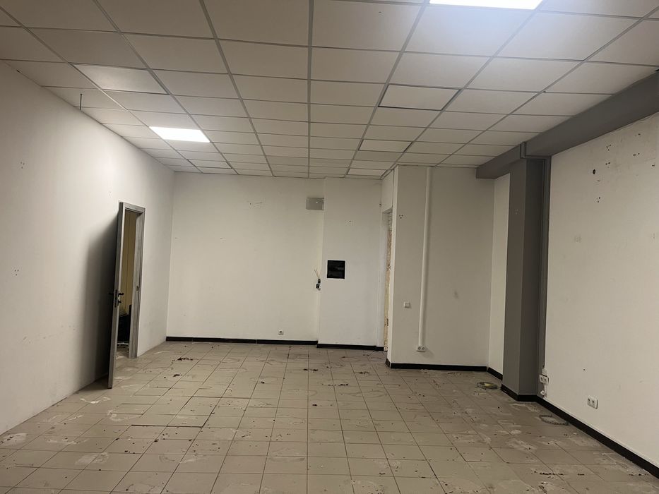 Оренда 98 м2 ,Ахматова 14- а, 42000 грн