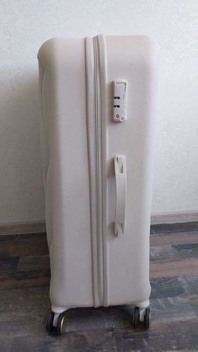 Валіза велика якісна