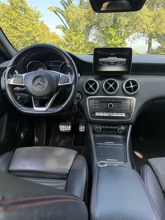 Mercedes Classe A180 AMG Caixa Automatica
