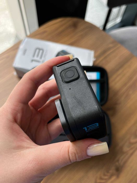 Екшн-камера GoPro Hero 13 з двома акумуляторами