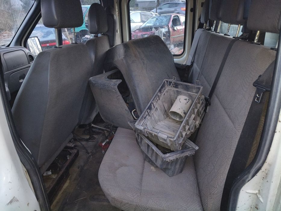 Karoseria Ford Transit MK6 brygadowka z paką 2,0 TDDI 2003r osobowa