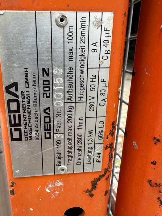 Winda budowlana pionowa wyciąg GEDA 200 Z 12m Alu Bocker wciągarka