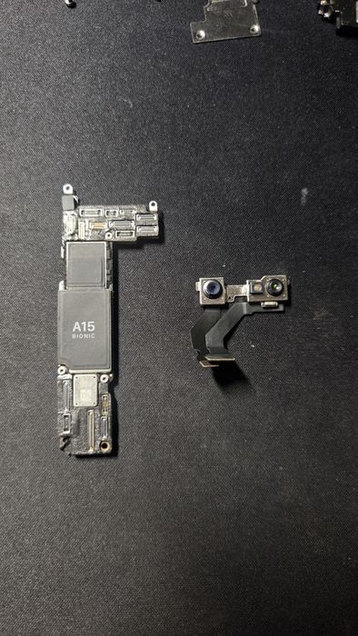 płyta głowna I face id  iphone 13 ZABLOKOWANY