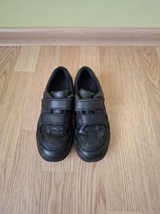 Кросівки Lacoste Skechers  Clark's 32p