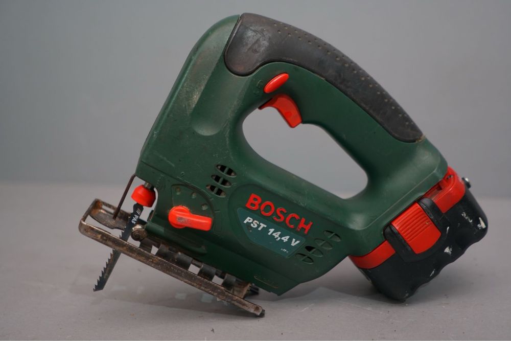 Лобзик акумуляторний BOSCH PST 14.4 V
