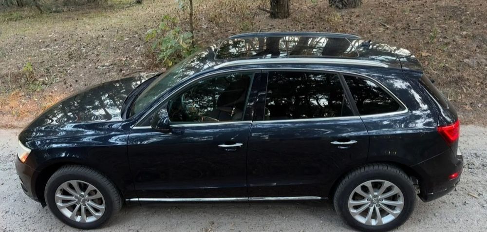 Продаю Audi Q5 2015
Typ 8R (FL)  •  2.0 TFSI Tiptronic (225 к.с.) Quattro