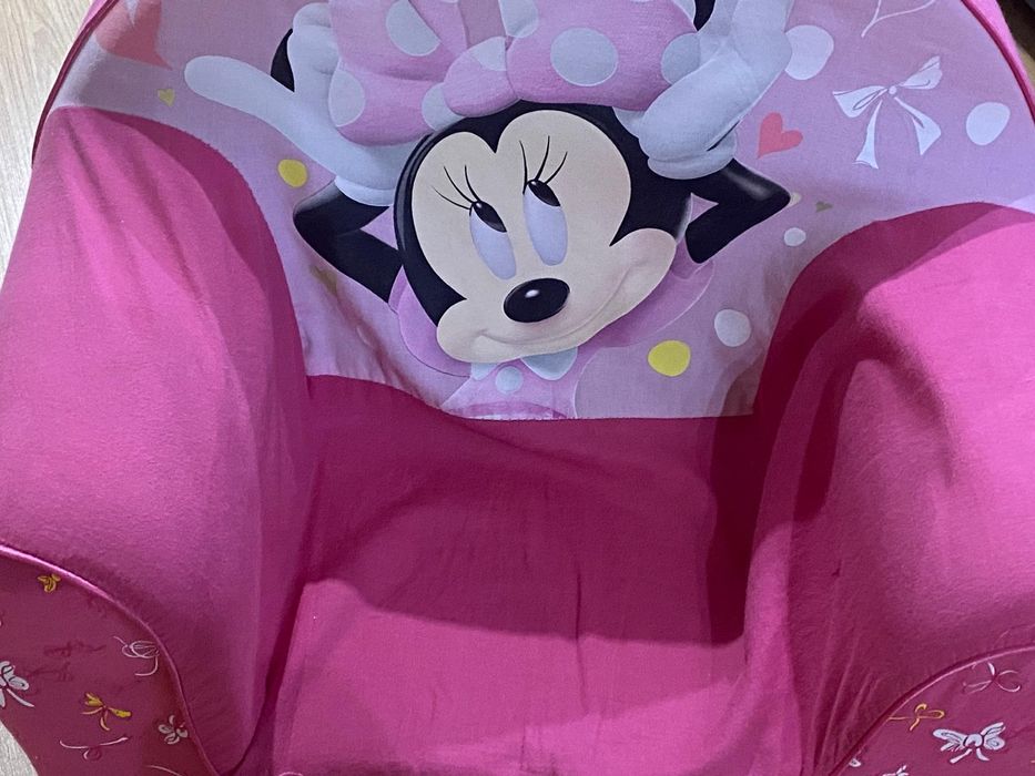 Puff  infantil Minnie Mouse em bom estado