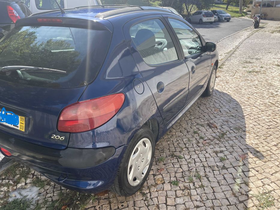 Veículo automóvel