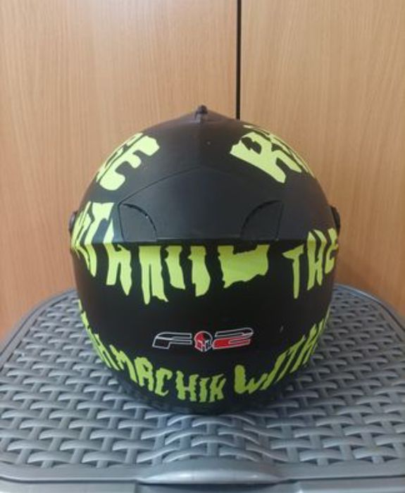 Стильный мотошлем RIDE / STRENGTH – лёгкий, удобный