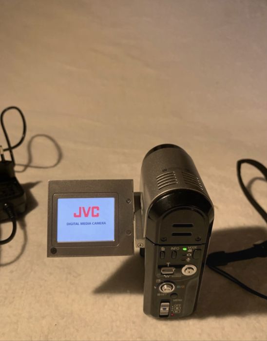 Câmera jvc gz-mc100