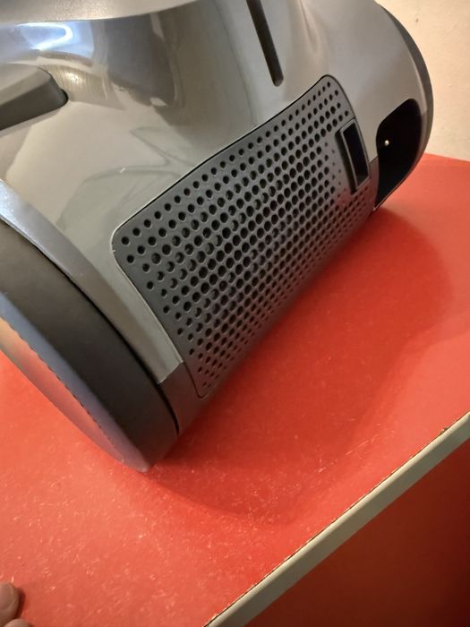 Пилосос пилосмок Electrolux EASE C4