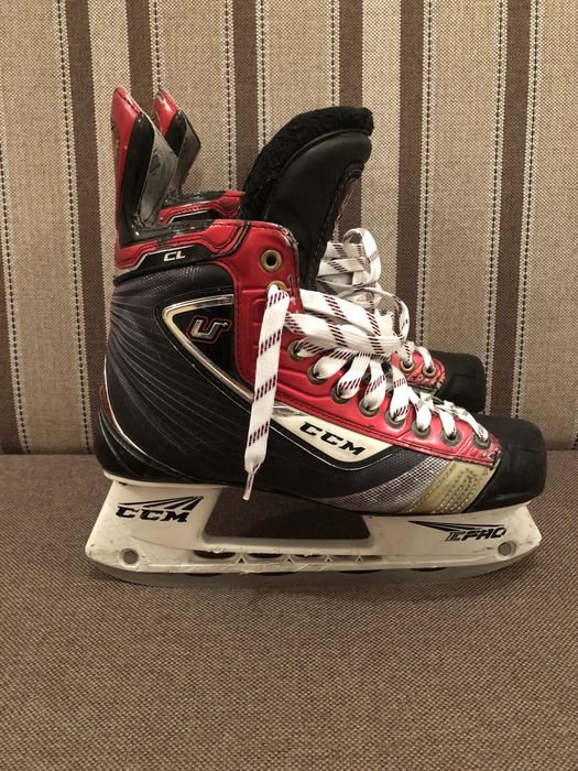 Ковзани професійні CCM U+ Ovi size 8,5D 27,3см.