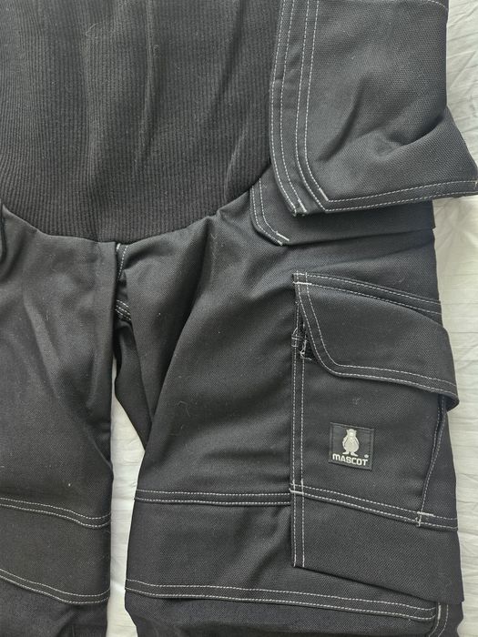 Nowe z metką męskie spodnie robocze marki Mascot