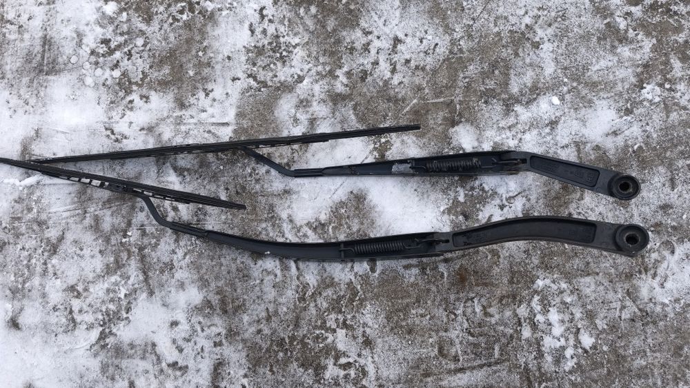 Продам дворники на nissan x-trail t31