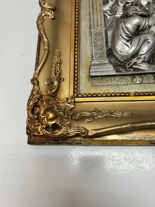 Ultima ceia aluminio antigo e em relevo
